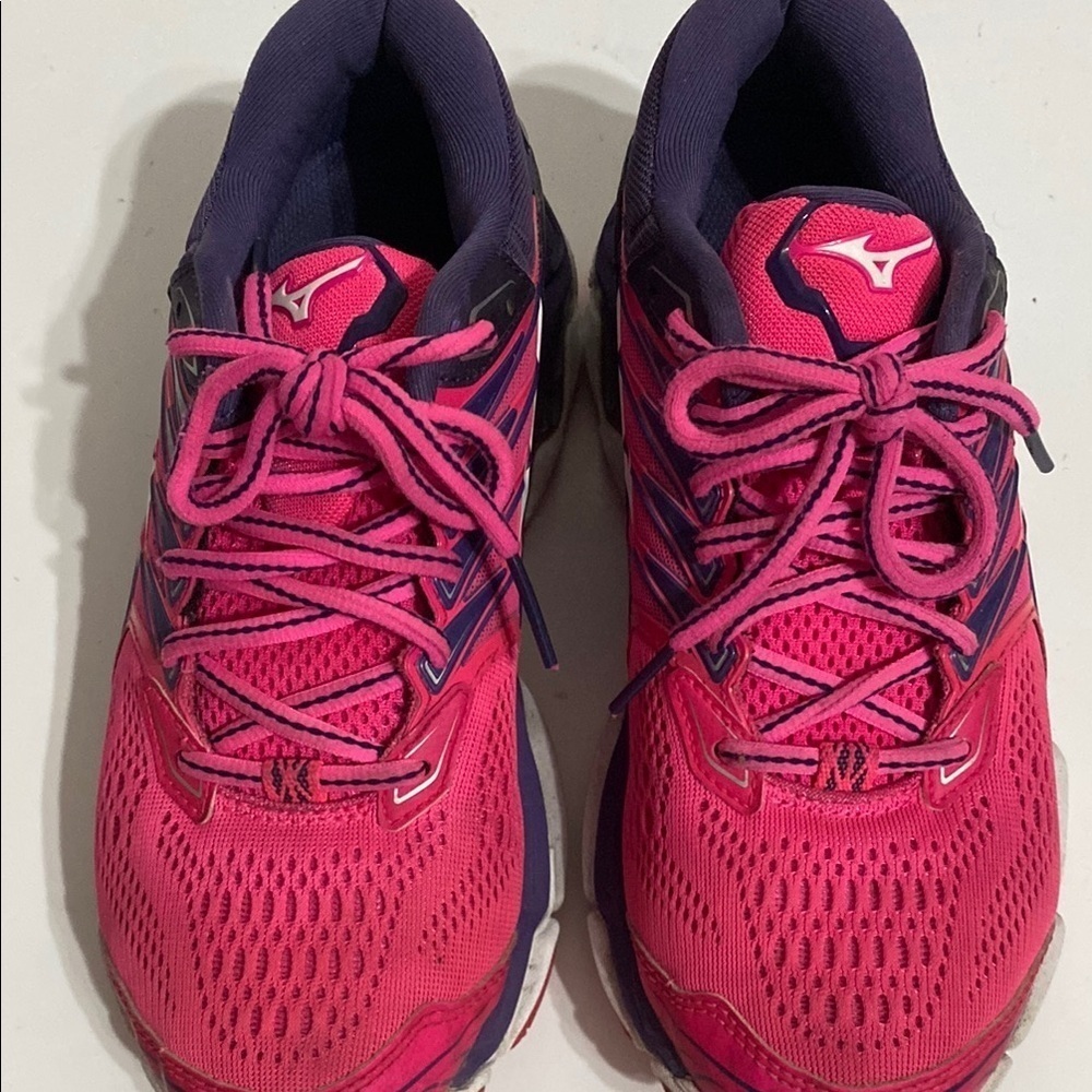 Mizuno Women's Pink and Purple Running Shoes Size 7.5 - Picture 4 of 11